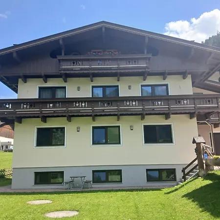 Apartment Goldmann, Haus *